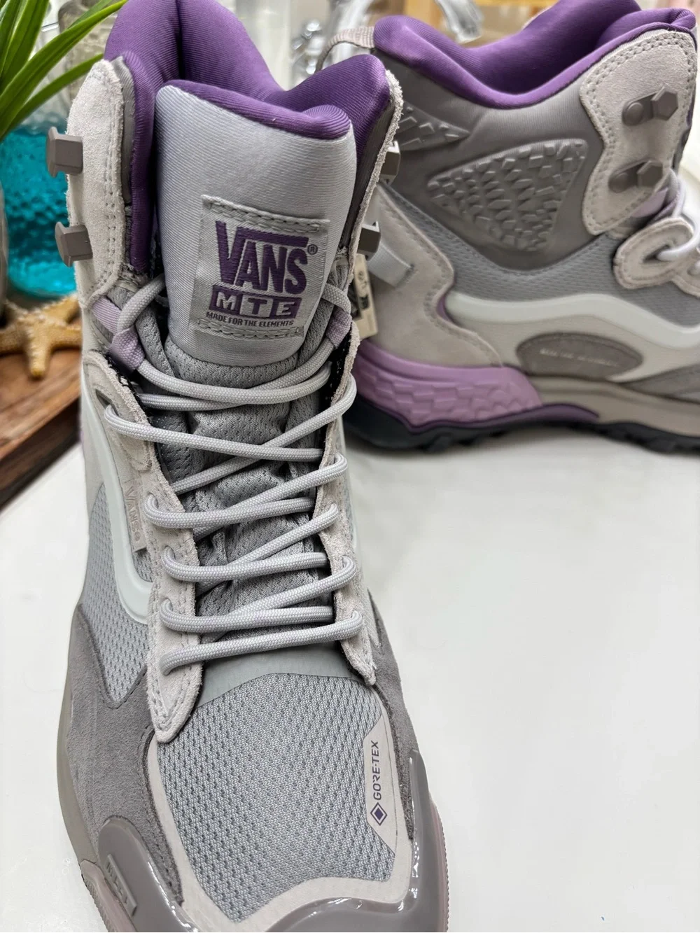 Vans GORE-TEX MTE Light Grey Purple Size 9.5 Men 11 Women’s New Trail Waterproof